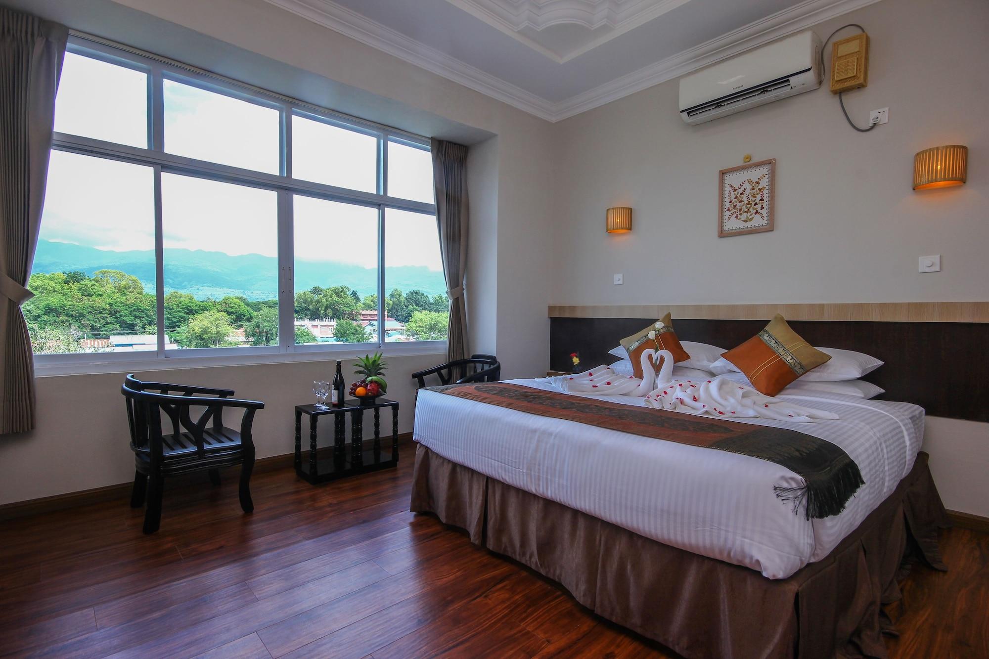 Immana Grand Inle Hotel Nyaung Shwe Esterno foto
