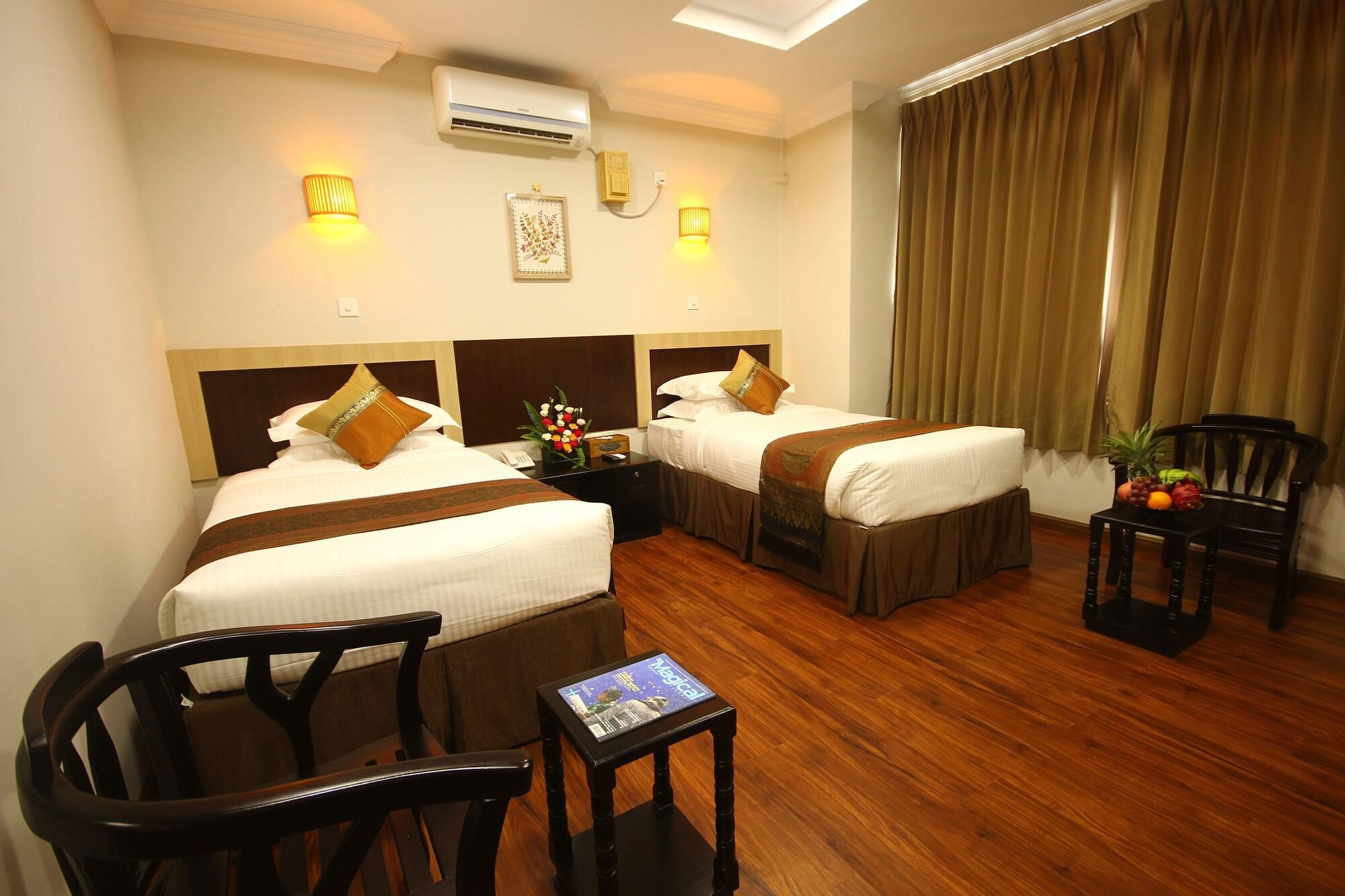 Immana Grand Inle Hotel Nyaung Shwe Esterno foto