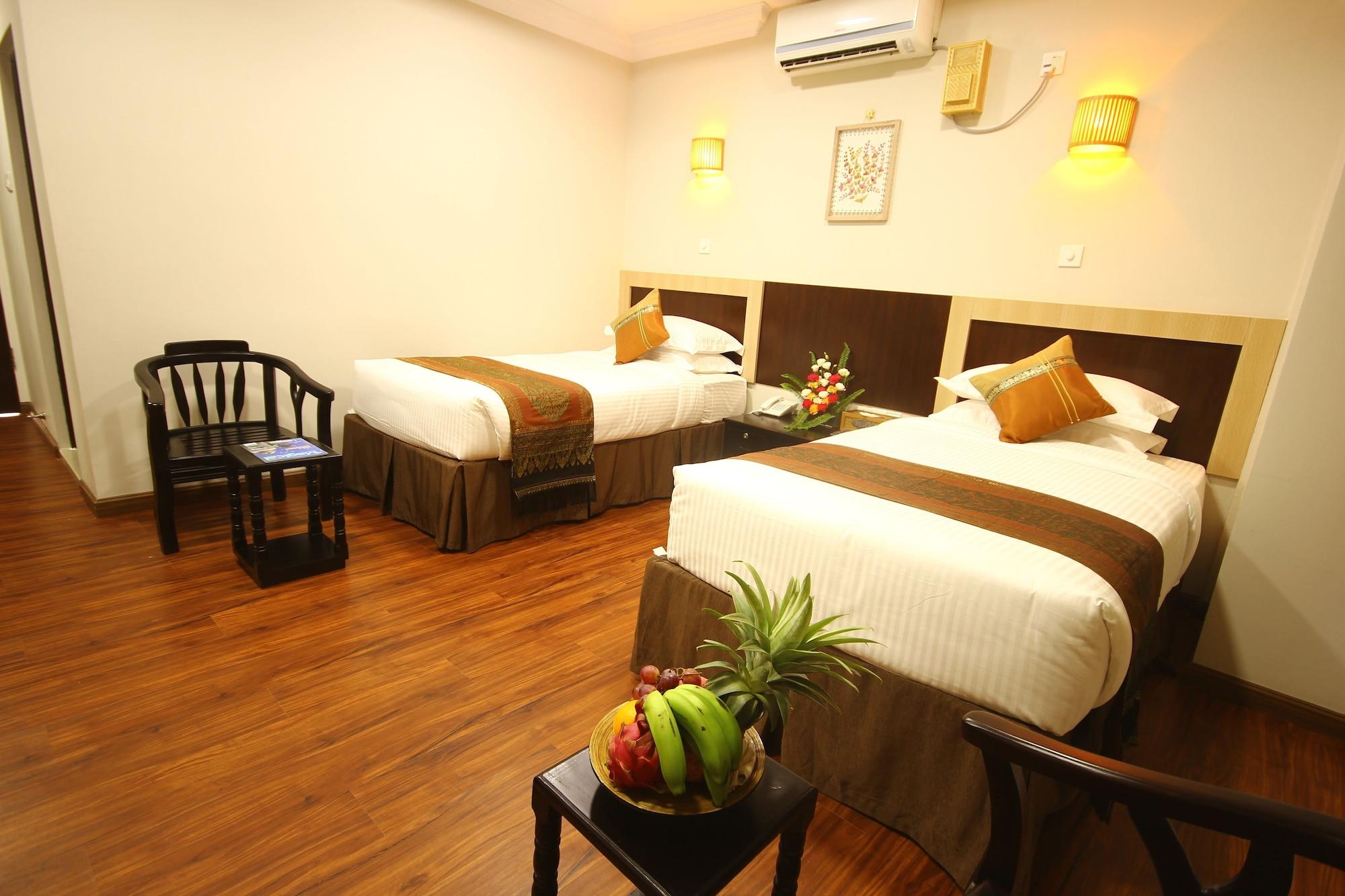 Immana Grand Inle Hotel Nyaung Shwe Esterno foto