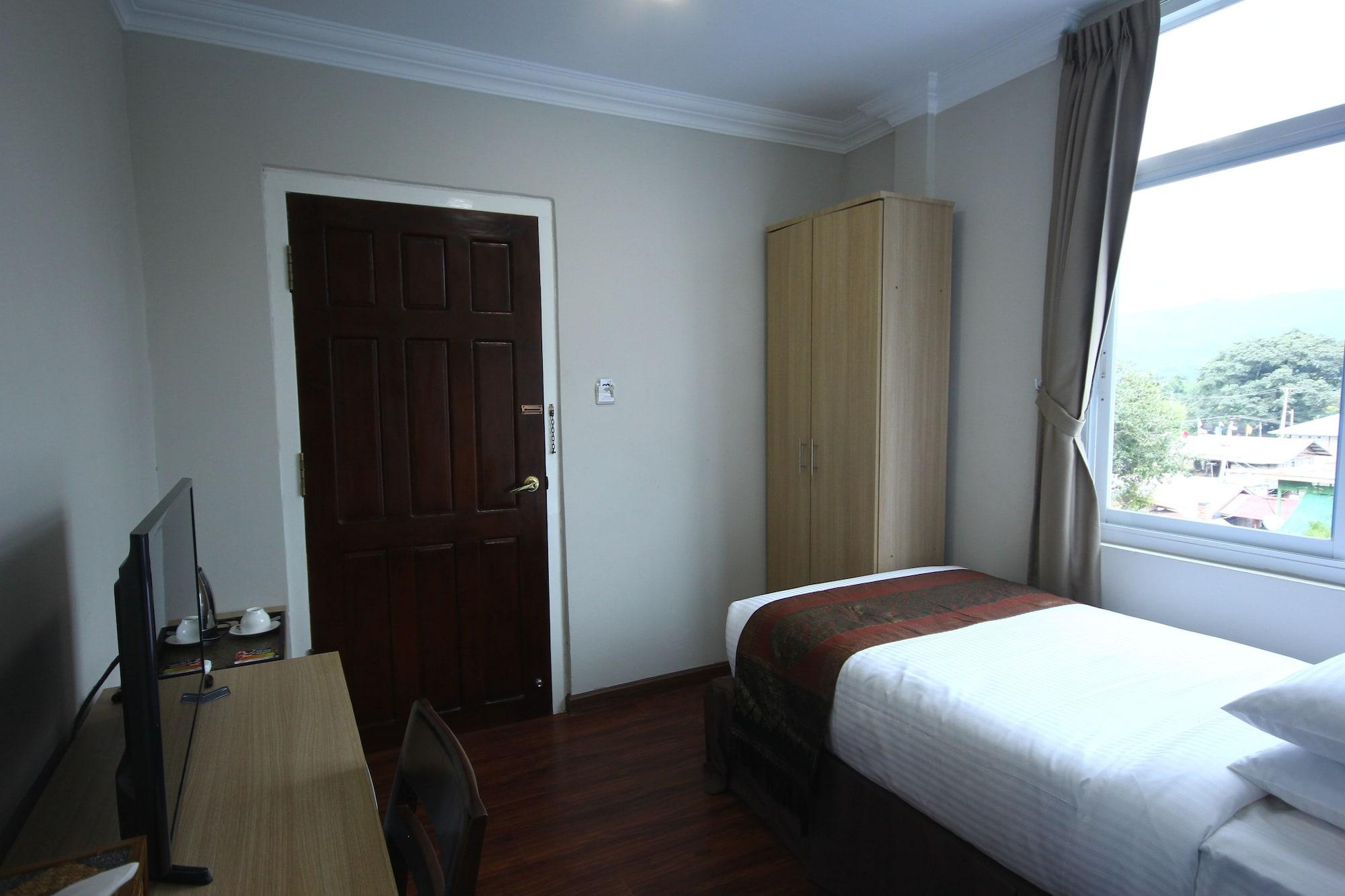 Immana Grand Inle Hotel Nyaung Shwe Esterno foto