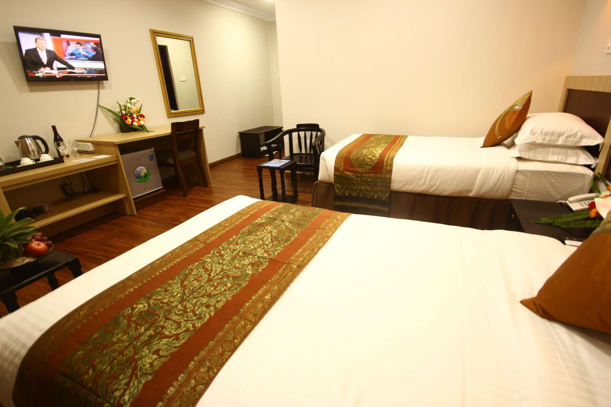 Immana Grand Inle Hotel Nyaung Shwe Esterno foto