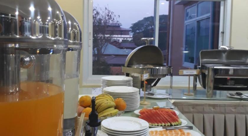 Immana Grand Inle Hotel Nyaung Shwe Esterno foto