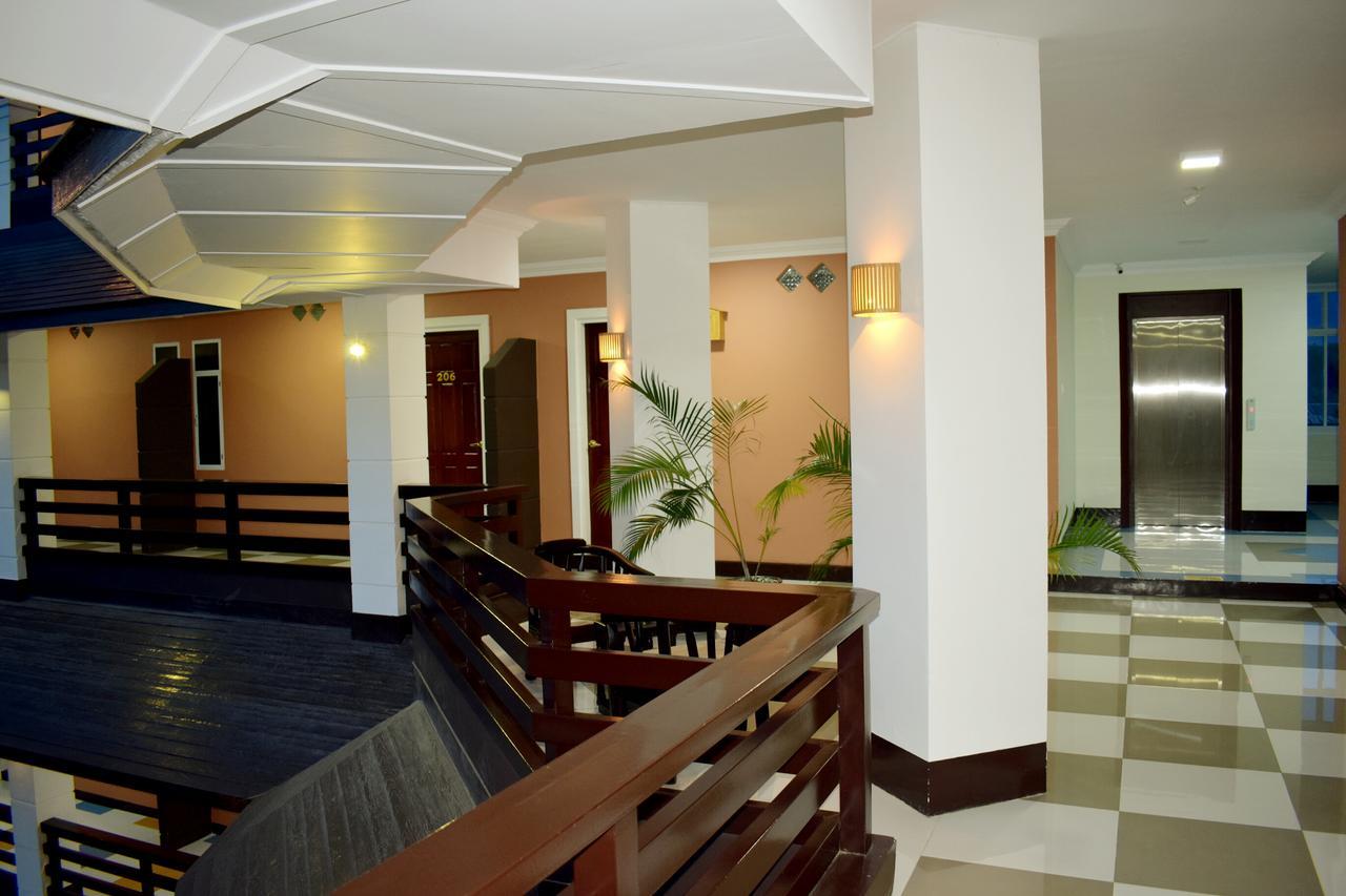 Immana Grand Inle Hotel Nyaung Shwe Esterno foto