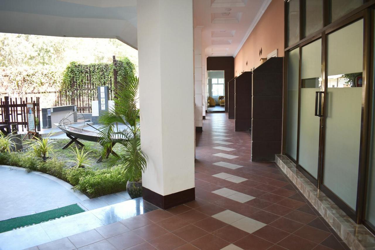 Immana Grand Inle Hotel Nyaung Shwe Esterno foto